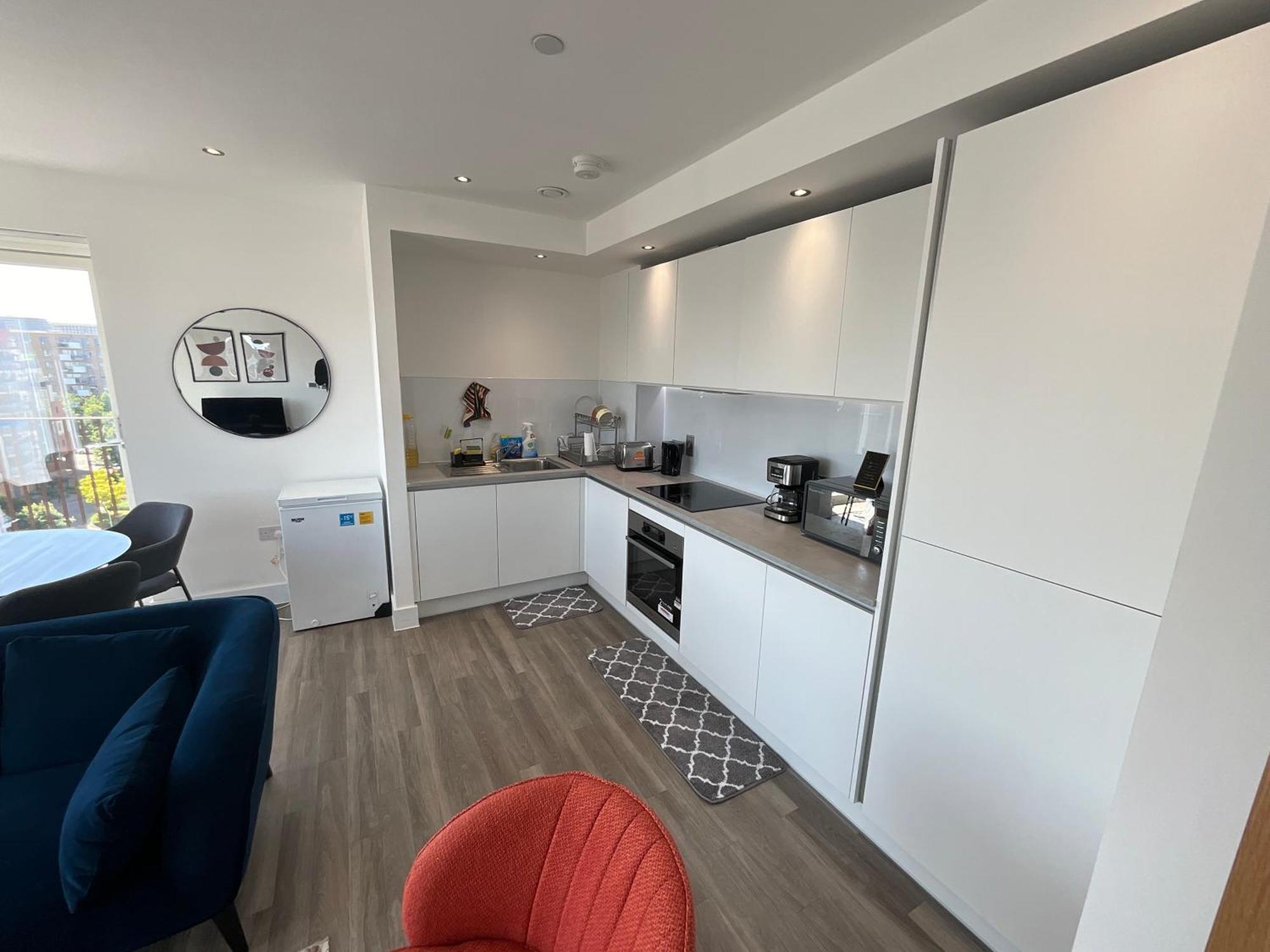 Deluxe Double Bed In Shared Apt Near Canary Wharf, City Airport & O2 Arena With Thames View Londra Exterior foto
